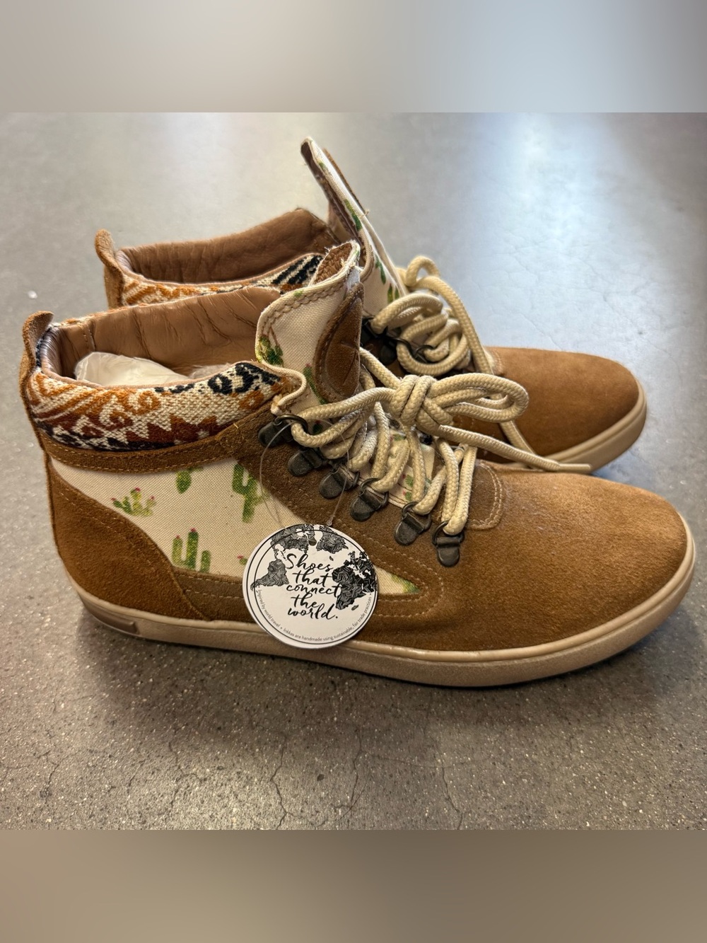 Inkkas Prickly Camping Boot Shoes Cactus Print Suede Southwestern, Womens Size 9